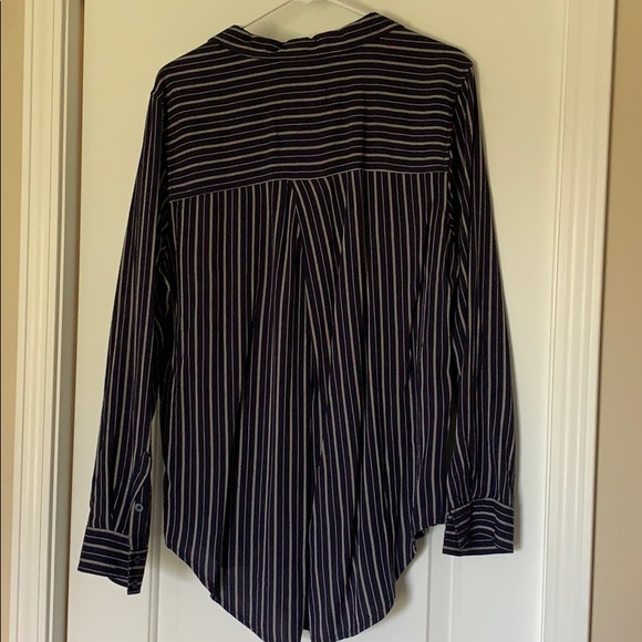 NWOT Flowy Tunic - Picture 5 of 6